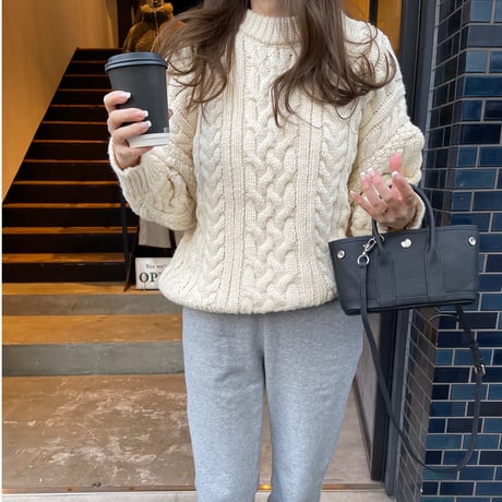 Low gauge cable knit(Ivory)