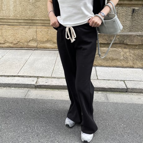 Soft flare sweat pants(Black)