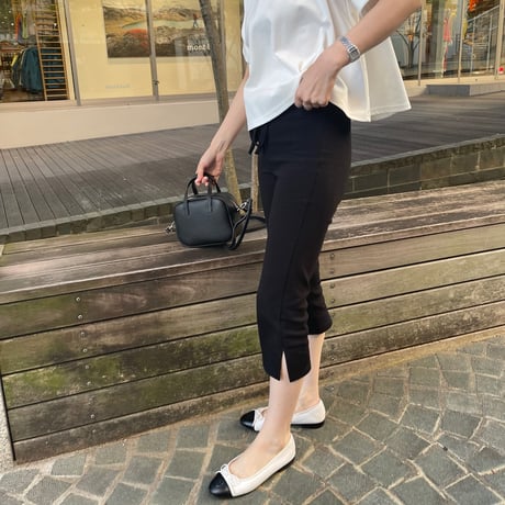 Slit capri pants