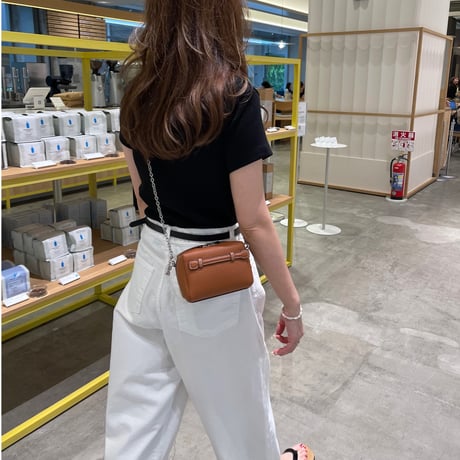 Leather mini pochette(Camel)