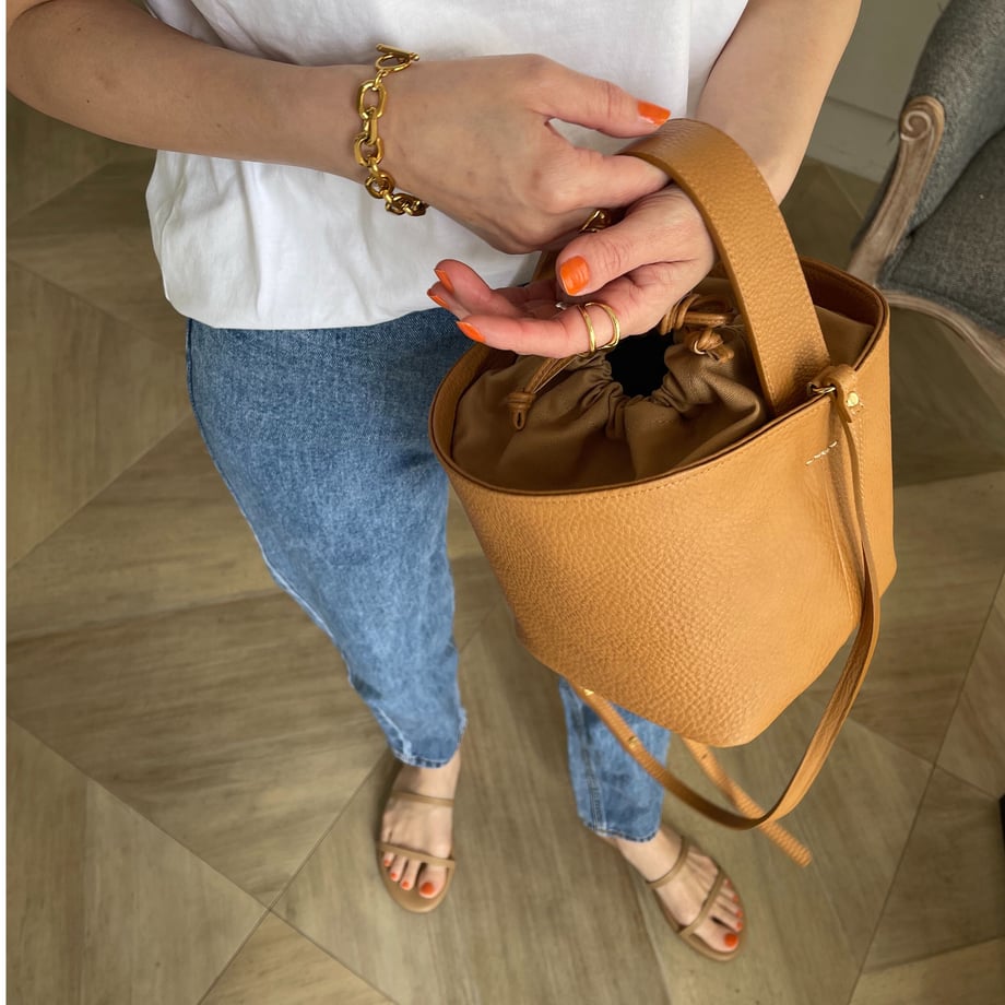 6071442e230557330a962200