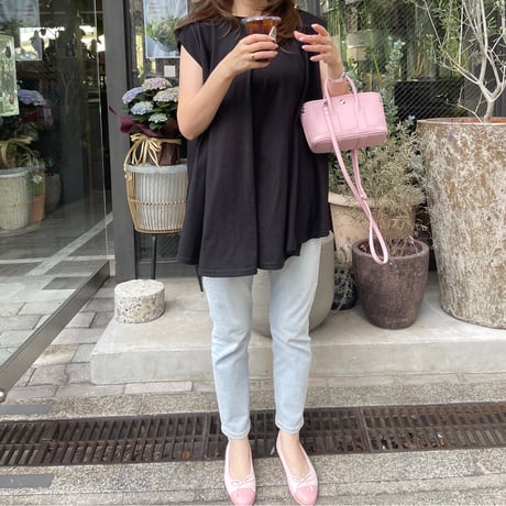 Wide flare cutsew(Black)