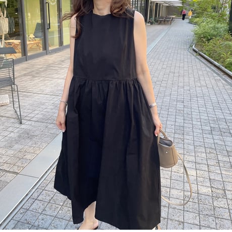 Simple box onepiece(Black)