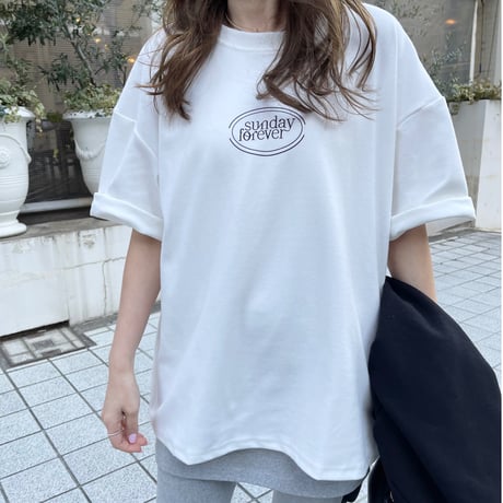 Front logo t-shirts