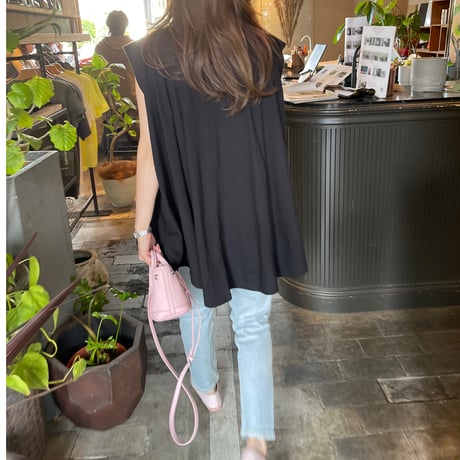 Wide flare cutsew(Black)