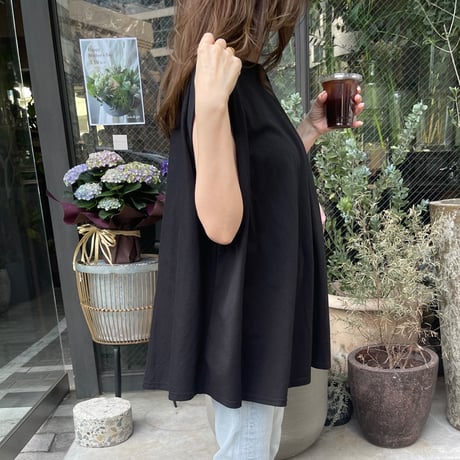Wide flare cutsew(Black)
