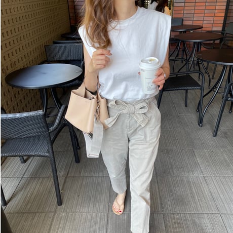 Cotton tuck sleeveless (White)