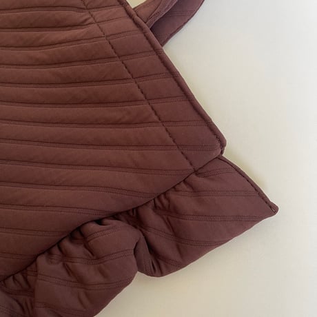 【In the morning】QUILTED RUFFLED BAG (Brown)