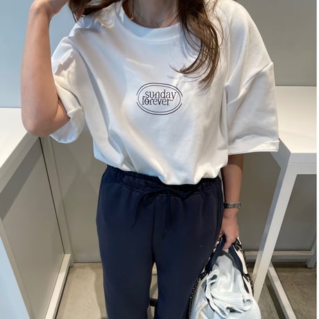 Front logo t-shirts
