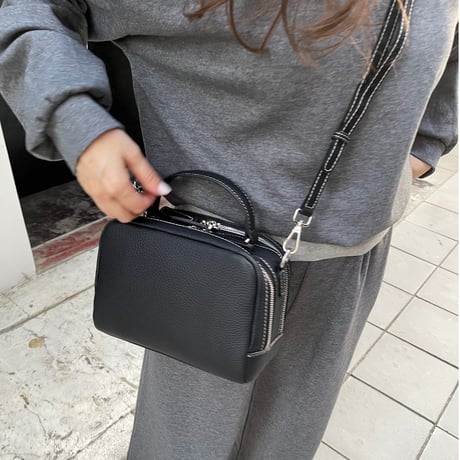 Compact leather bag(Black)