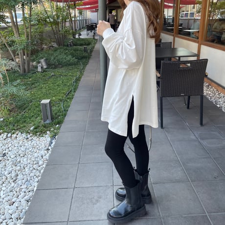 Over long t-shirts (White)