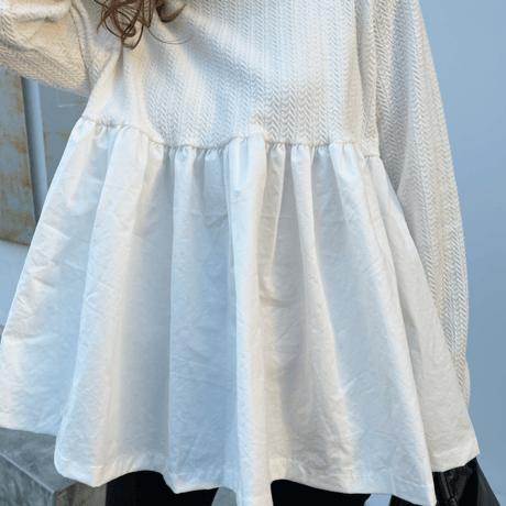 Volume flare pullover (White)