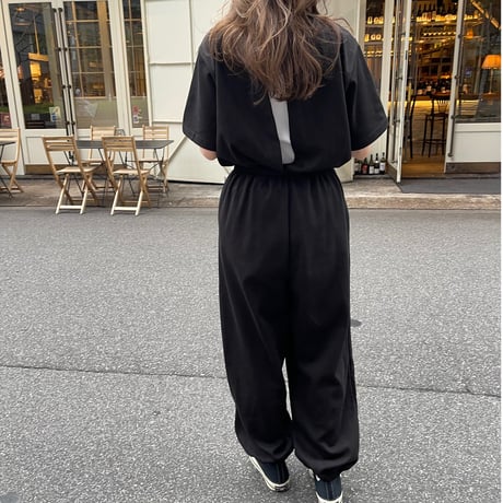 Back slit allinone(Black)