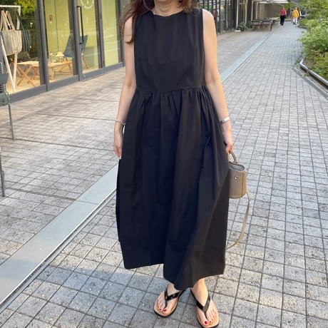 Simple box onepiece(Black)