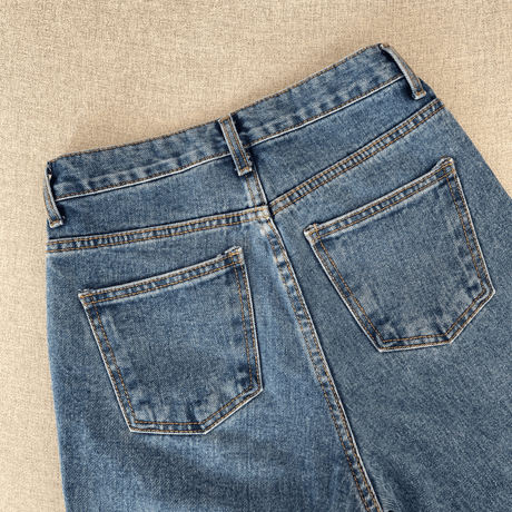 High-waist taperd denim(Blue)
