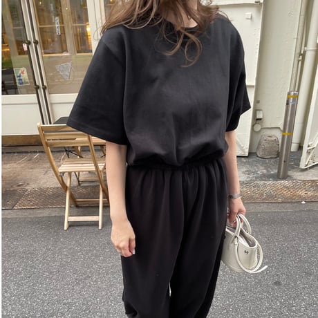 Back slit allinone(Black)