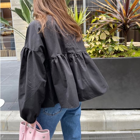 Balloon sleeve teard blouse(Black)
