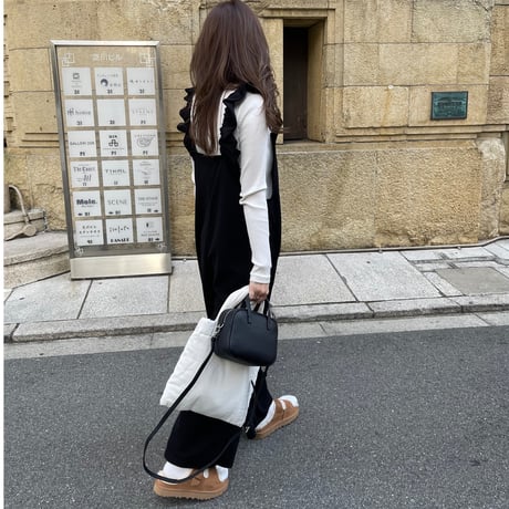 Sholder frill salopetto(Black)