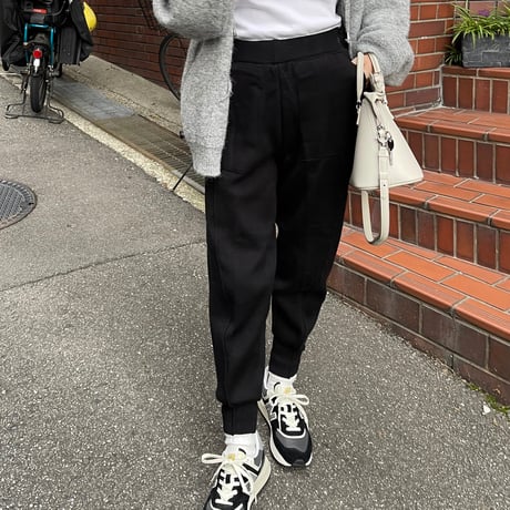 Taperd knit pants(Black)