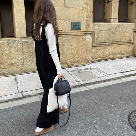 Sholder frill salopetto(Black)