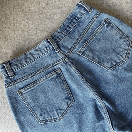 Loose fit ankle denim