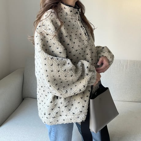 Dot boa outer (Beige)