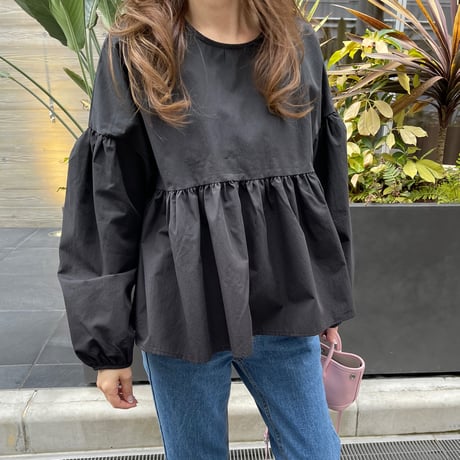 Balloon sleeve teard blouse(Black)