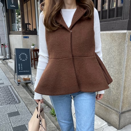 【In the morning】WOOL MOHAIR FLARE VEST(BROWN)