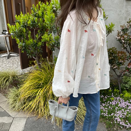 Embroidery ribbon blouse