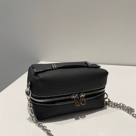 【6月再販】Leather mini pochette(Black)