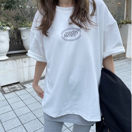 Front logo t-shirts