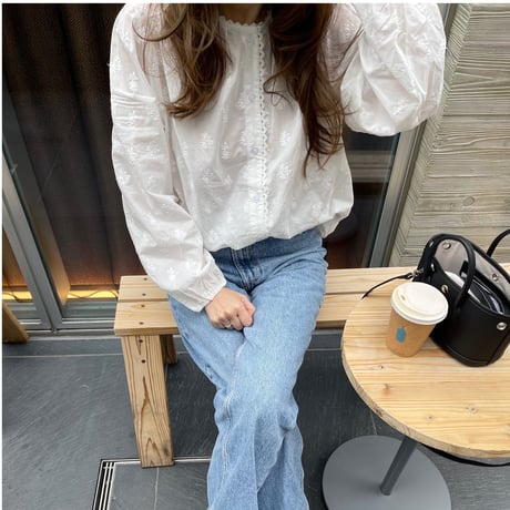 Flower lace blouse