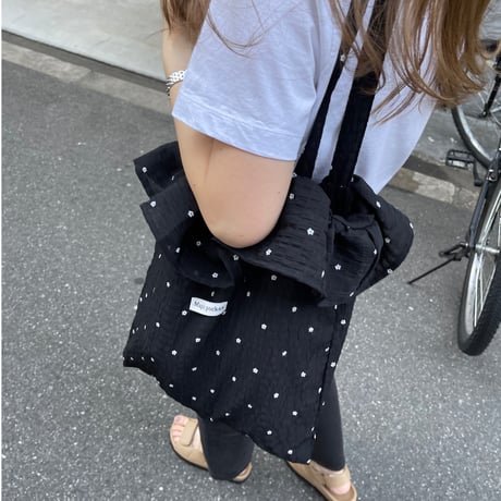 Flower frill tote bag(Black)