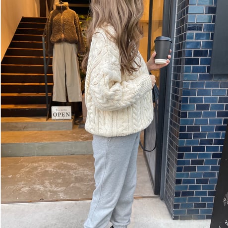 Low gauge cable knit(Ivory)