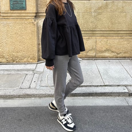 Balloon sleeve pullover (Black)