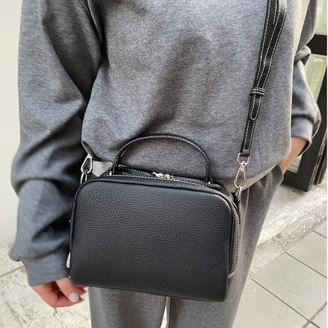 Compact leather bag(Black)