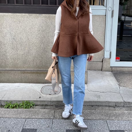 【In the morning】WOOL MOHAIR FLARE VEST(BROWN)