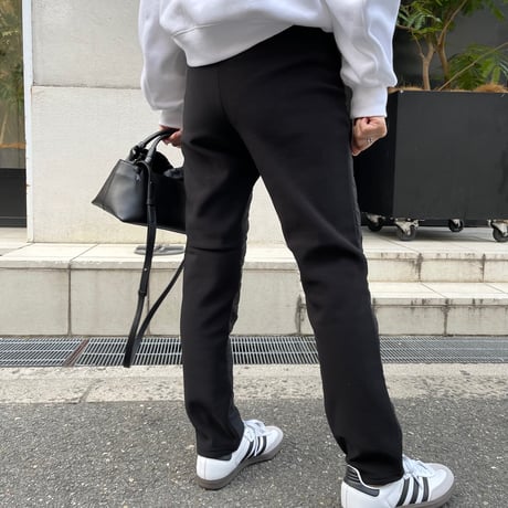Quilted tapered pants (Black)