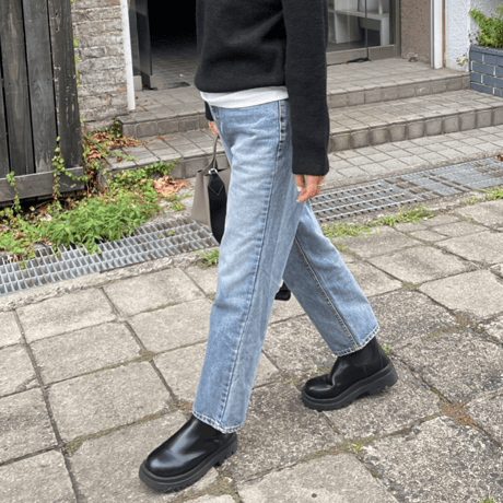 Straight fit denim