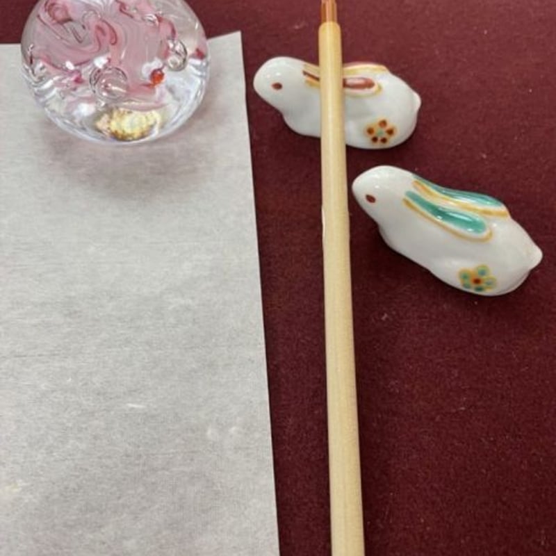 九谷焼 兎形筆架（筆置） 緑・赤 | 上杉文林堂