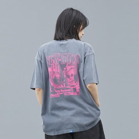 NEW DOOR TEE