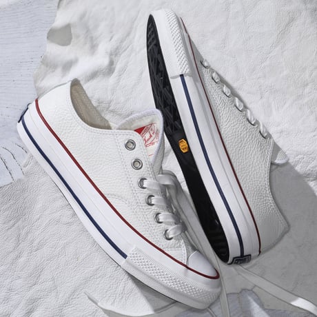 CHUCK TAYLOR® LEATHER OX