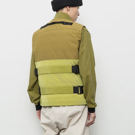 BODY ARMOUR DOWN VEST