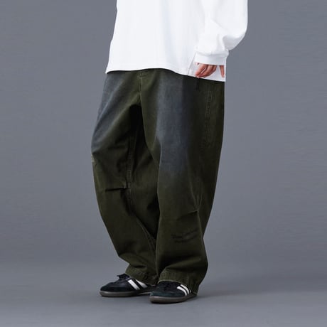 HANDWRITING PRINT CHINO SARROUEL PANTS