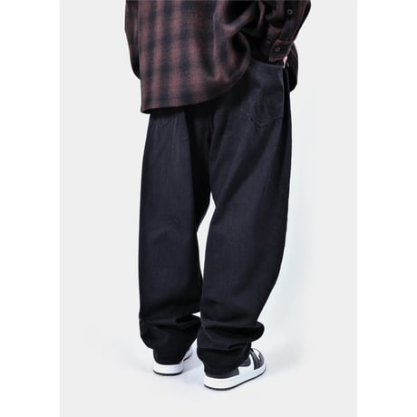 “SELENA” WIDE TAPERED DENIM PANTS (BLACK)