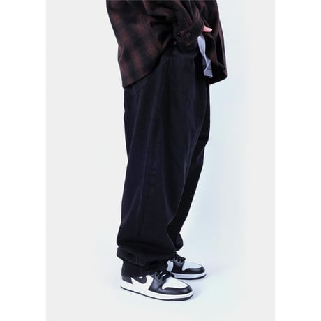 “SELENA” WIDE TAPERED DENIM PANTS (BLACK)