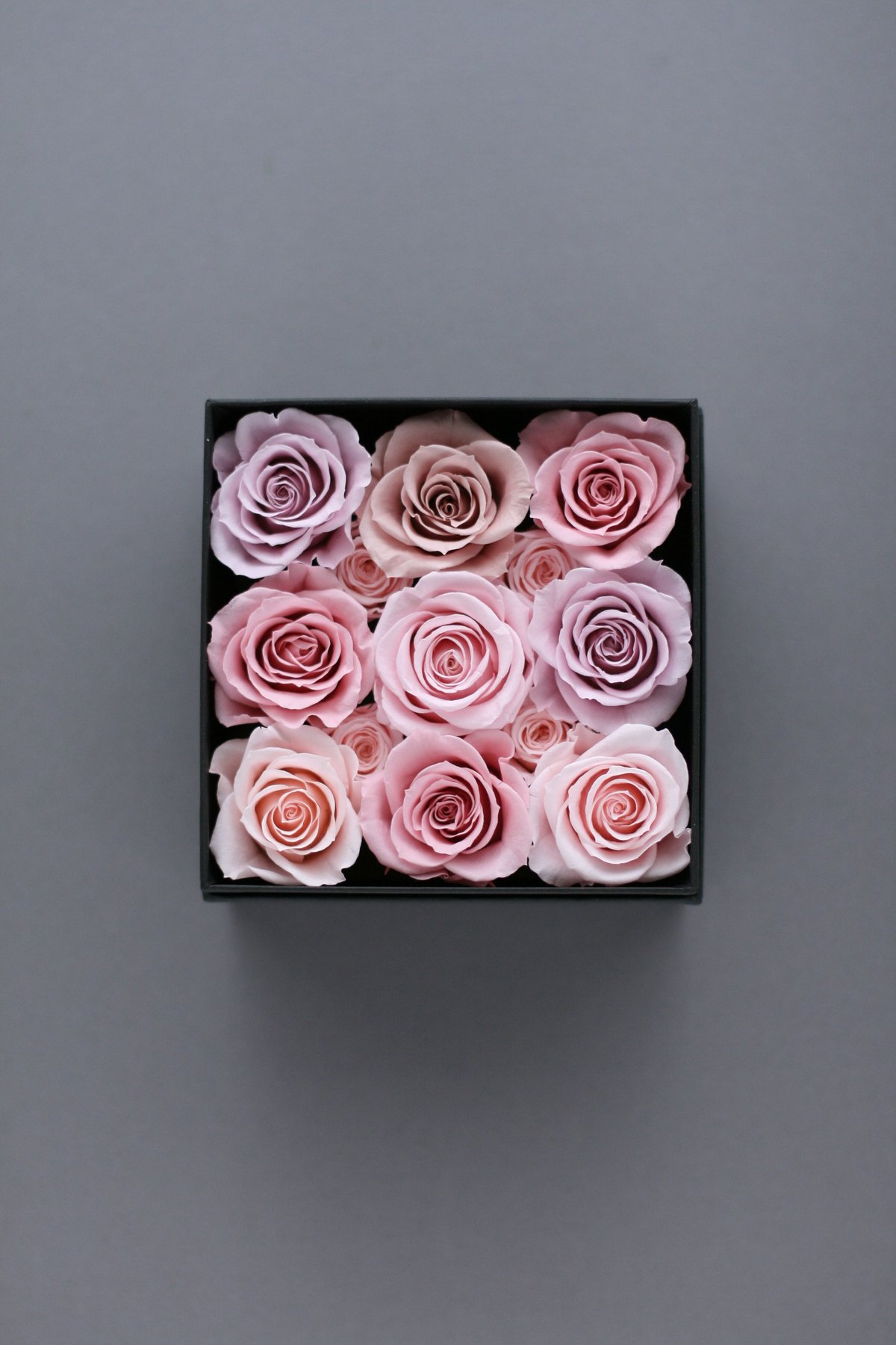 真鍮ガラスボックス・プリザーブドフラワー・スクエアー・高級プリザーブドフラワー 真鍮ガラスボックス・プリザーブドフラワー・スクエアー・高級