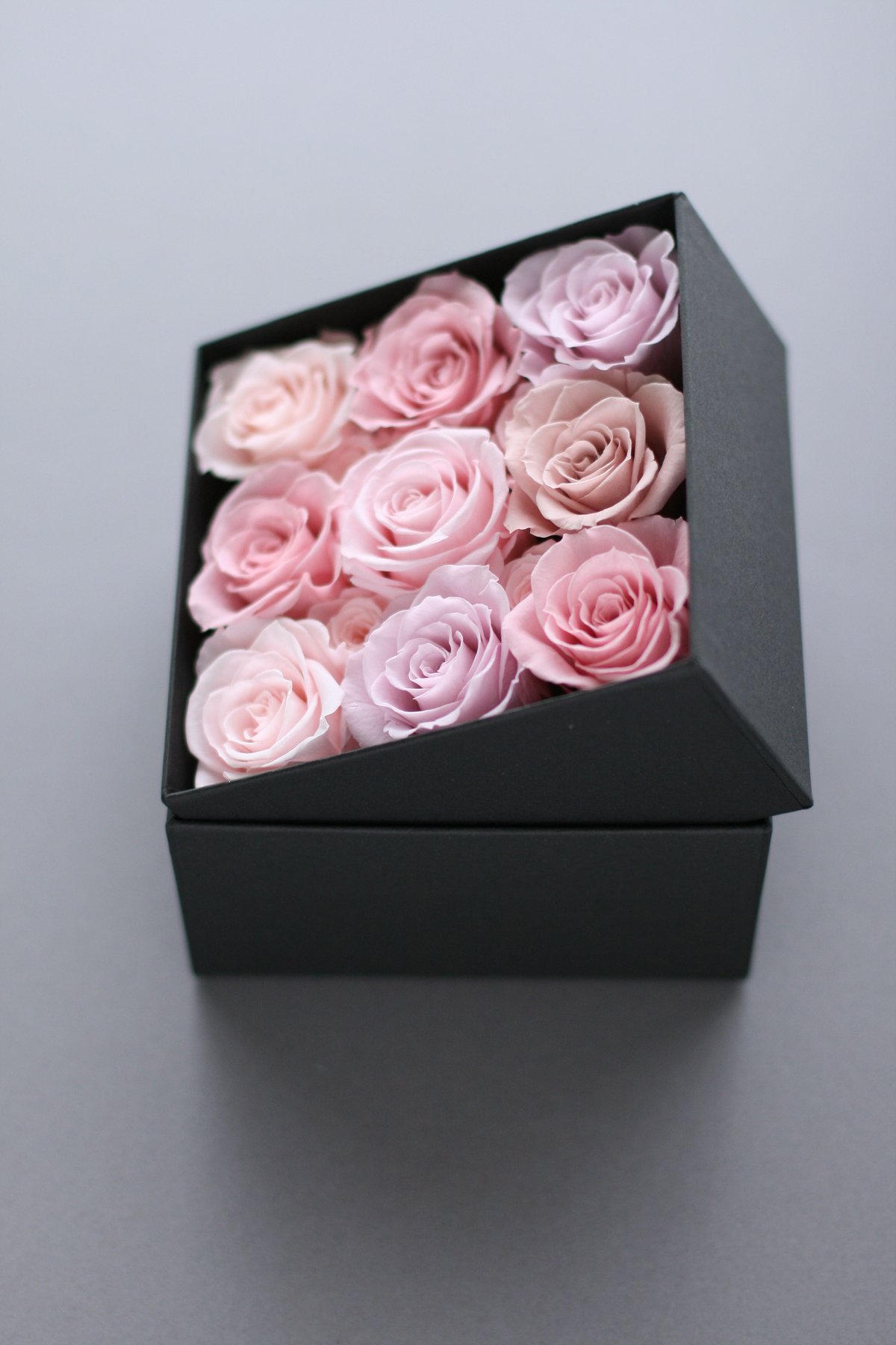 真鍮ガラスボックス・プリザーブドフラワー・スクエアー・高級プリザーブドフラワー 真鍮ガラスボックス・プリザーブドフラワー・スクエアー・高級