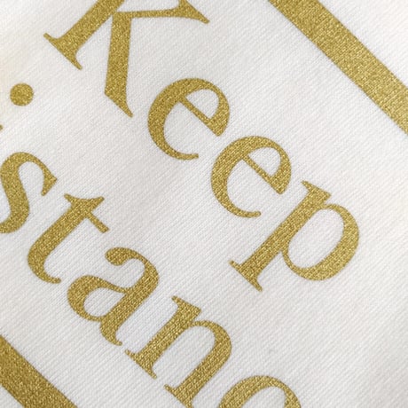 Eleven Nine / Tシャツ/ rogo /keep Distance /Gold ホワイト