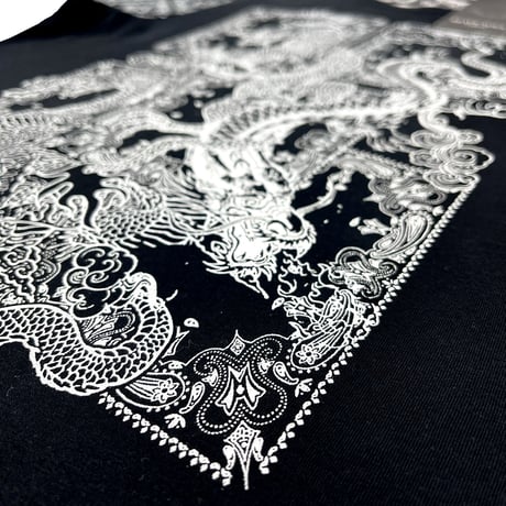 BRAVE SOUL ブレイブソウル ペイズリー パネル バンダナ柄 東洋 オリエンタル ドラゴン 龍 モノトーン Tシャツ UKストリート Mサイズ